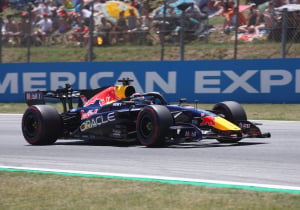 Red Bull en meer brengen upgrades mee naar Silverstone, Mercedes staat opnieuw stil