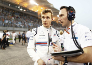 'Sirotkin makes play to switch F1 teams'
