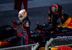 Verstappen heeft initiatief overgenomen van Leclerc: "Ik zet mijn geld op Max"