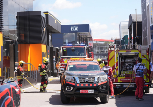 McLaren geeft update over brand in hospitality suite: één teamlid naar het ziekenhuis