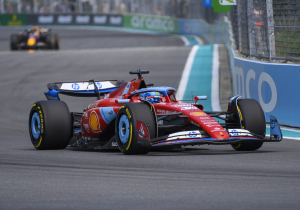 Vasseur ziet dat Red Bull en Verstappen het lastig hebben: "Zijn uit hun comfortzone"