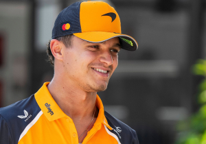 Norris klaar voor strijd met teammaat Piastri: "Ik neem het tegen iedereen op"