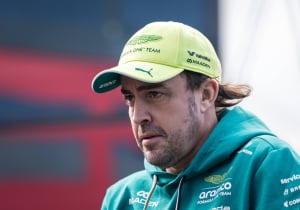 Alonso luidt noodklok bij F1-top: 'Klassieke circuits worden verpest'