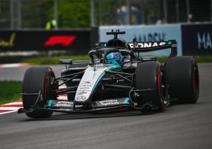 Zenuwslopende kwalificatie levert polesitter Russell op, Verstappen wederom moeizaam