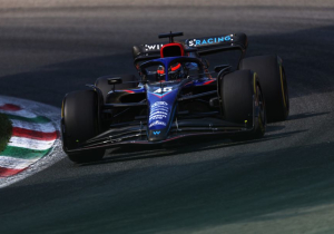 De Vries verslaat Latifi, kwalificeert als 13e en start voorlopig als 8e in Italië