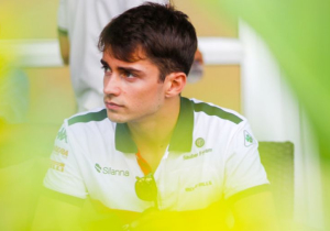 Leclerc geen tweede rijder bij Ferrari: "Ben vrij om te racen"