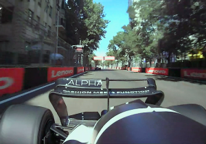 Insólito, reparan DRS de Yuki Tsunoda con cinta americana