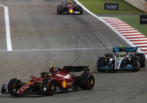 Mercedes "punching above weight" with Bahrain podium - Wolff