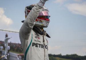 Hamilton wil zege uit 2008 terug, verwijdert Instagram-post