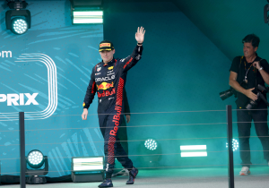 Verschuur: "Die middelvingers doen Verstappen niets, interesseert hem geen moer"