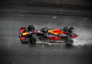 Verstappen pakt P2 in kletsnatte kwalificatie: "We hadden moeite met de regen"
