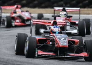 Toyota Racing Series: Verschoor derde, nog steeds kans op titel