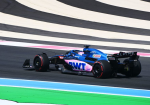 Alonso is McLaren 'schakend' de baas: ''350 races gereden, ik weet wat ik doe!''