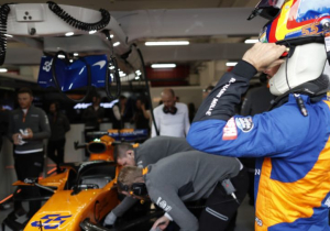 Brand uitgebroken in pitbox McLaren in Barcelona