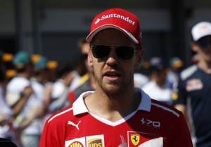 Ruziënde Vettel wordt mogelijk alsnog geschorst