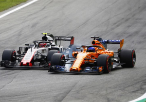 Alonso assault continues from Haas