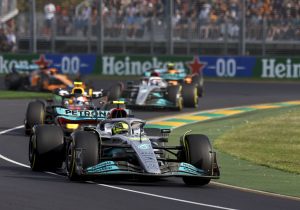 Häkkinen over titelstrijd: ''Kan uitgroeien tot gevecht tussen drie teams''