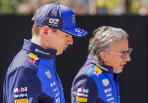 Team van Verstappen trekt zich terug uit race vanwege weersomstandigheden