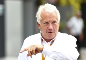 Whiting legt uit: 'Finishvlag werd getoond vanwege miscommunicatie'