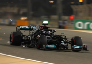 Mercedes wary of 'years of pain' in Red Bull title fight