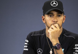 Hamilton could lose title on 'freak incidents'