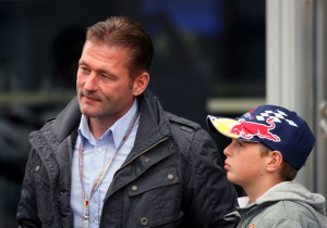 'Max won op zesjarige leeftijd al van vader Jos in de simulator'