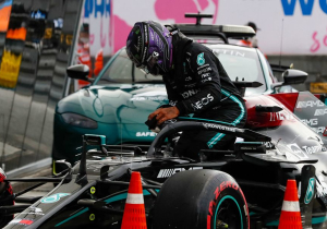 Hamilton errors "not what you expect from a champion" after crashing twice