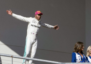 Toto Wolff over Hamilton: "Hij zou iets anders kunnen gaan doen in de komende jaren"