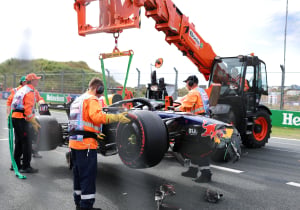 X reageert op veelbewogen laatste Dutch Grand Prix: "Verschrikkelijk jaar voor Max"