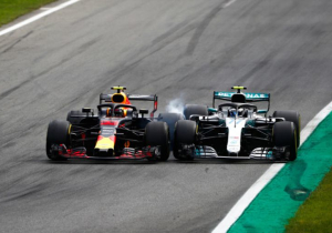 Mercedes: 'Bottas had P2 kunnen pakken als Verstappen genoeg ruimte had gegeven'