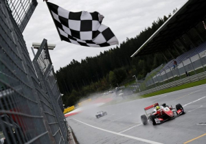 Schumacher takes F3 lead as F1 rumours swell