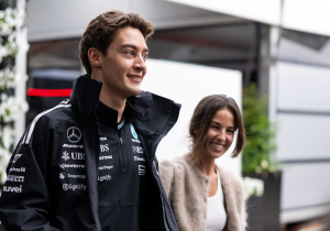 Russell pakt podium in Melbourne: 'Hoopte op een fout van Red Bull en McLaren'