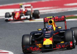 Schaalmodellen Red Bull RB12 vinden gretig aftrek