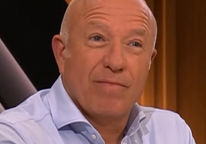 Coronel over nieuw team Verstappen: "Ze zijn al aan het flirten, denk dat Max een optie heeft"