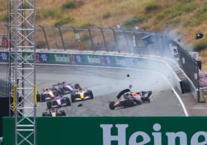 Beelden zware crash Verstappen leiden tot opmerkelijke reacties: "Die verdient loonsverhoging!"