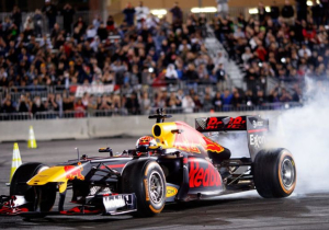 Red Bull naar roemrucht circuit in Bathurst voor demo bij 12-uurs race