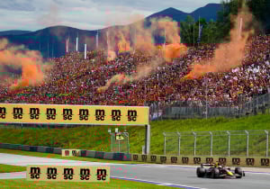 LIVE (gesloten) | Eerste vrije training F1 GP Oostenrijk: Verstappen ondanks motorproblemen het snelst