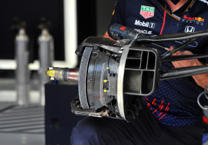 Red Bull-zusterteam gewisseld van remfabrikant na feedback Verstappen: 'Zwaarder, maar beter'