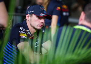 Verstappen voert spanning over zijn toekomst op en spreekt van 'laatste stap' in carrière