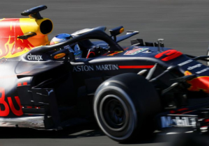 Nieuwe motoronderdelen voor meerdere coureurs