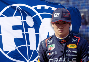 Tsunoda reageert op straf vanuit FIA: 'Had niet het gevoel dat ik de baan overschreed'