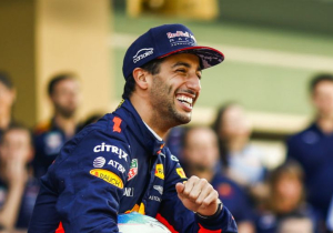 Ricciardo future must be decided by August - Red Bull