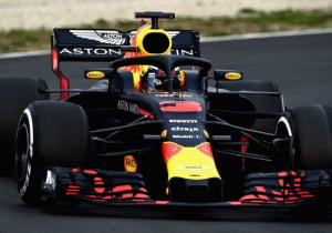 Lights Out: Alonso in a spin, Red Bull back to the future