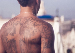 Hamilton over 'Still I Rise'-tatoeage: "Metafoor voor tegenspoed"