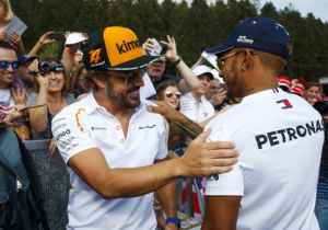 Alonso heeft nu andere prioriteiten: 'Je hebt geen vrienden als Formule 1-coureur'