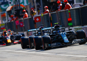 Mercedes staat voor lastige strategische keuze: "Hebben geen extra set harde banden"