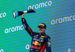 Sky Sports pundit hails 'NO NONSENSE' Verstappen ally in glowing Vettel comparison