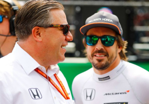 'Alonso is a team player'