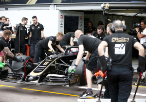 Grosjean over incident met Gasly: 'Ben heel boos, maar niet op hem'