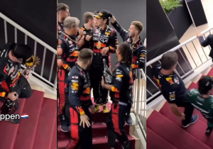 VIDEO: Red Bull viert feest met Pérez en Alonso, Verstappen maakt zich uit de voeten
